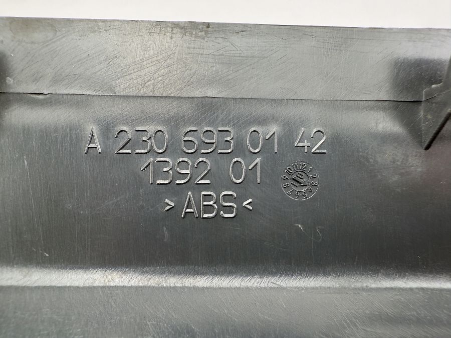 2306930142 23069301429C75 | Mercedes SL500 | R230 Boot trim tail light cover