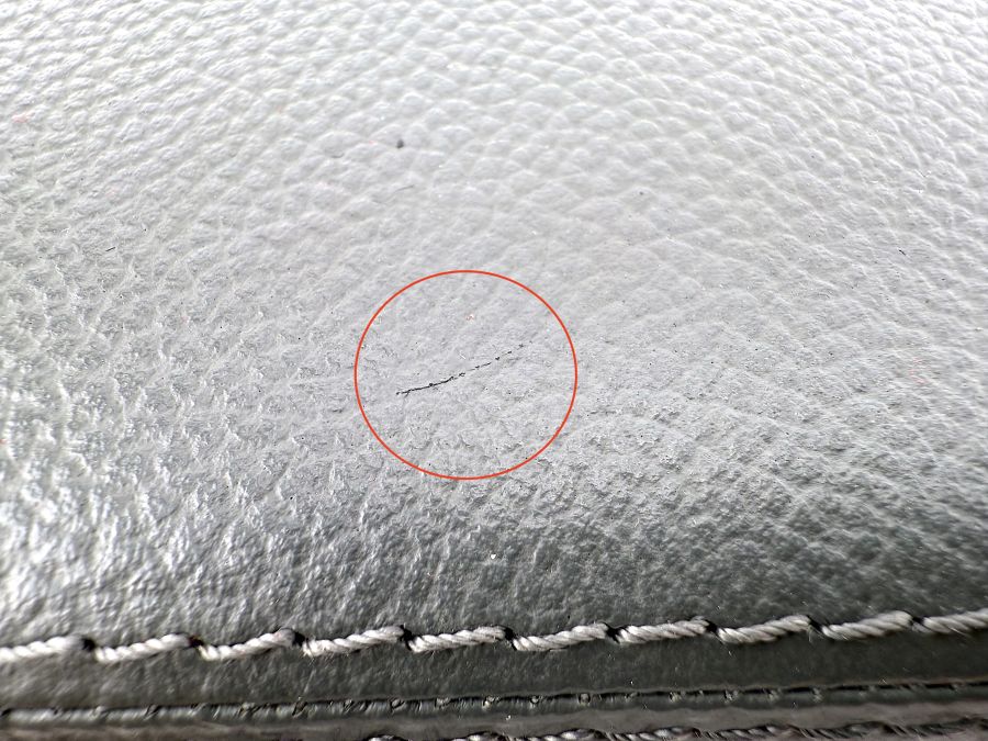 2307200248 | Mercedes SL500 | R230 Right door glovebox lid