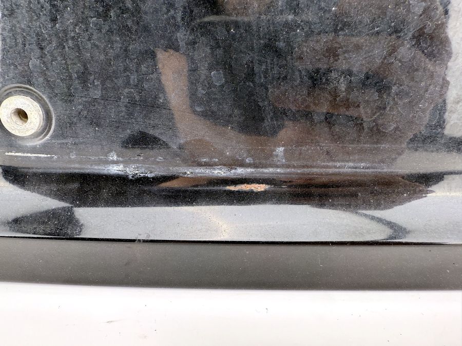 2307500137 | Mercedes SL500 | R230 Rear trunk license plate trim