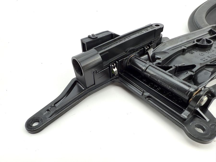 2307500425 2307500806 2308207010 | Mercedes SL55 | R230 Right side trunk flap with mechanism