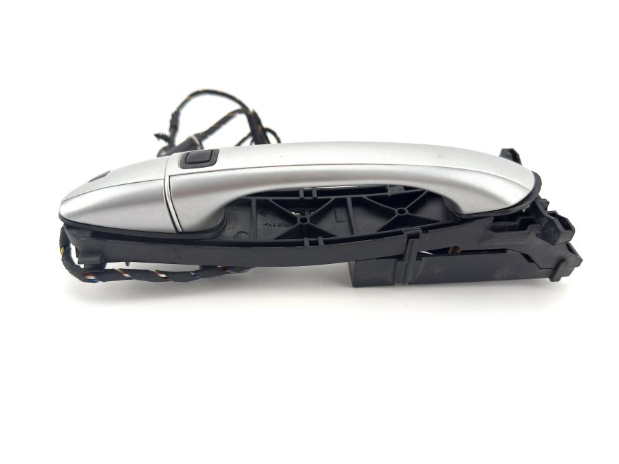 2307601770 2307601770 2307600334 | Mercedes SL500 | R230 Exterior left door handle with mechanism RHD 2307601770 2307601770 2307600334 | Mercedes SL500 | R230 Exterior left door handle with mechanism RHD