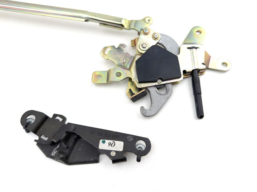2307900971 2307900277 2307900177 | Mercedes SL500 | R230 Vario roof front lock latch 2307900971 2307900277 2307900177 | Mercedes SL500 | R230 Vario roof front lock latch