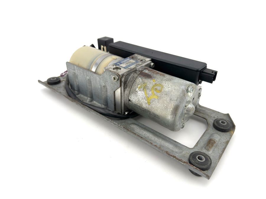 2308000030 | Mercedes SL500 | R230 Convertible roof top hydraulic pump 2308000030 | Mercedes SL500 | R230 Convertible roof top hydraulic pump
