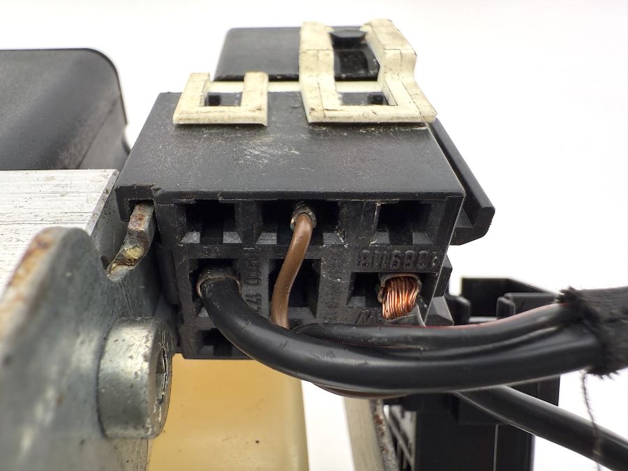 2308000030 | Mercedes SL500 | R230 Convertible roof top hydraulic pump 2308000030 | Mercedes SL500 | R230 Convertible roof top hydraulic pump