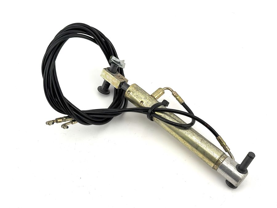 2308001172 | Mercedes SL55 | R230 Vario roof cylinder left with lines to pump