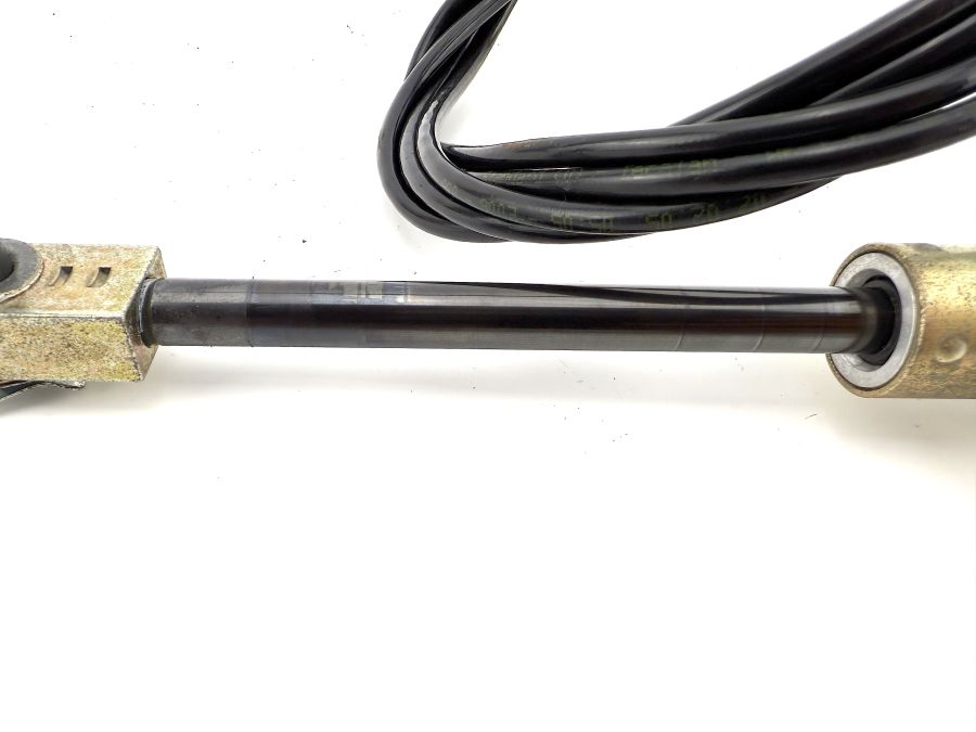 2308001172 | Mercedes SL55 | R230 Vario roof cylinder left with lines to pump