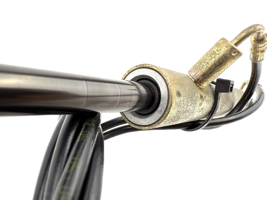 2308001172 | Mercedes SL55 | R230 Vario roof cylinder left with lines to pump