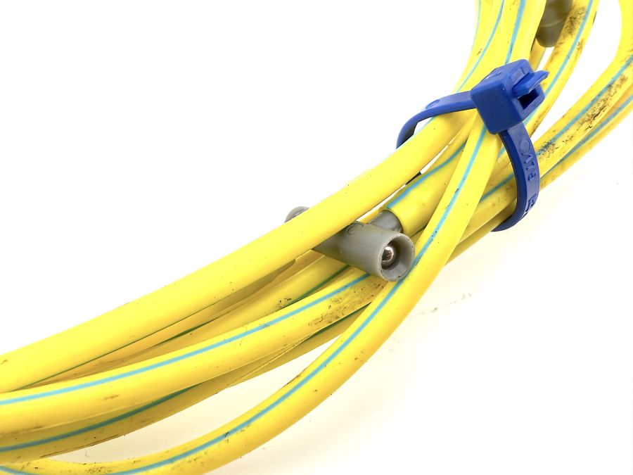 2308001615 2308000715 0001581435 | Mercedes SL500 | R230 Central locking and seat vacuum pipe lines