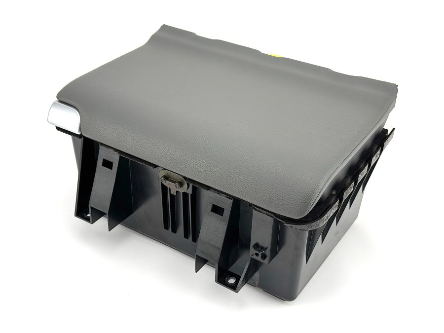 2308100129 2308100229 | Mercedes SL55 | R230 Rear left and right compartment box