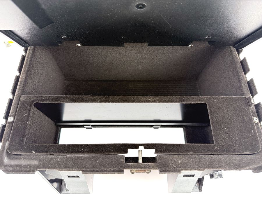 2308100129 2308100229 | Mercedes SL55 | R230 Rear left and right compartment box