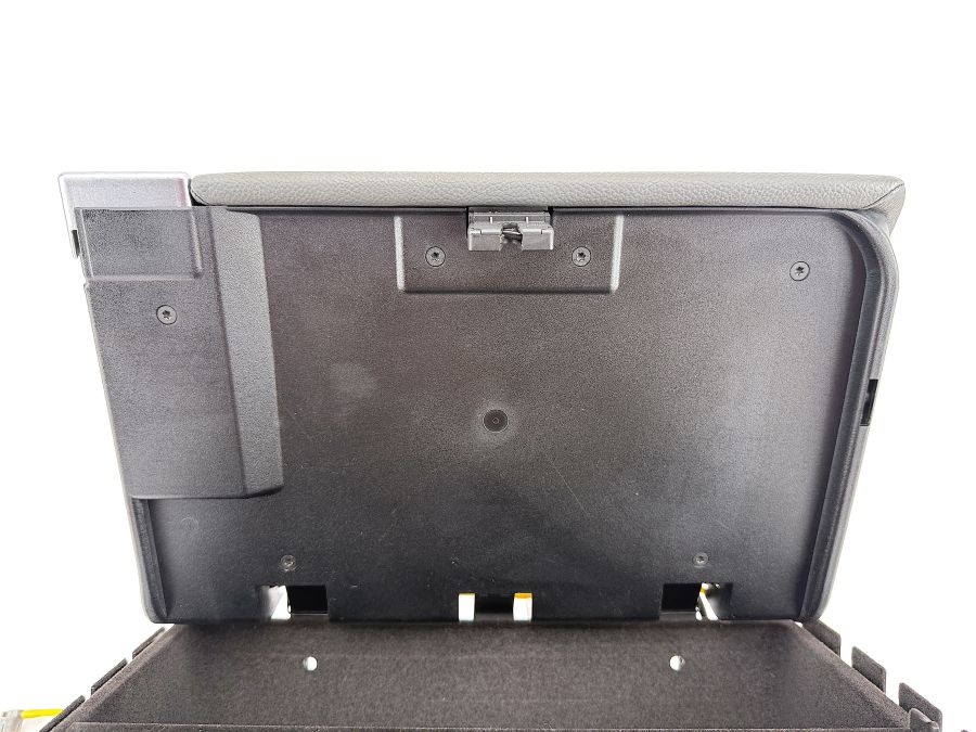 2308100129 2308100229 | Mercedes SL55 | R230 Rear left and right compartment box