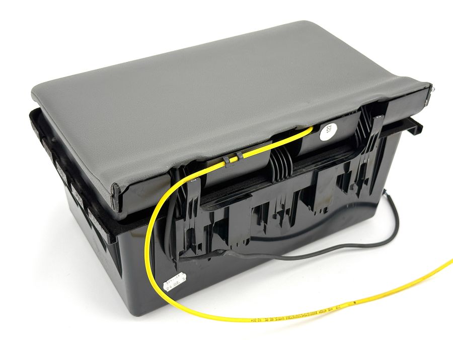 2308100129 2308100229 | Mercedes SL55 | R230 Rear left and right compartment box