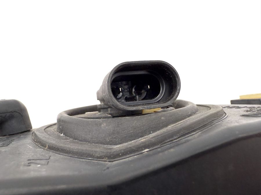 2308200356 | Mercedes SL500 | R230 Front AMG bumper fog light left side