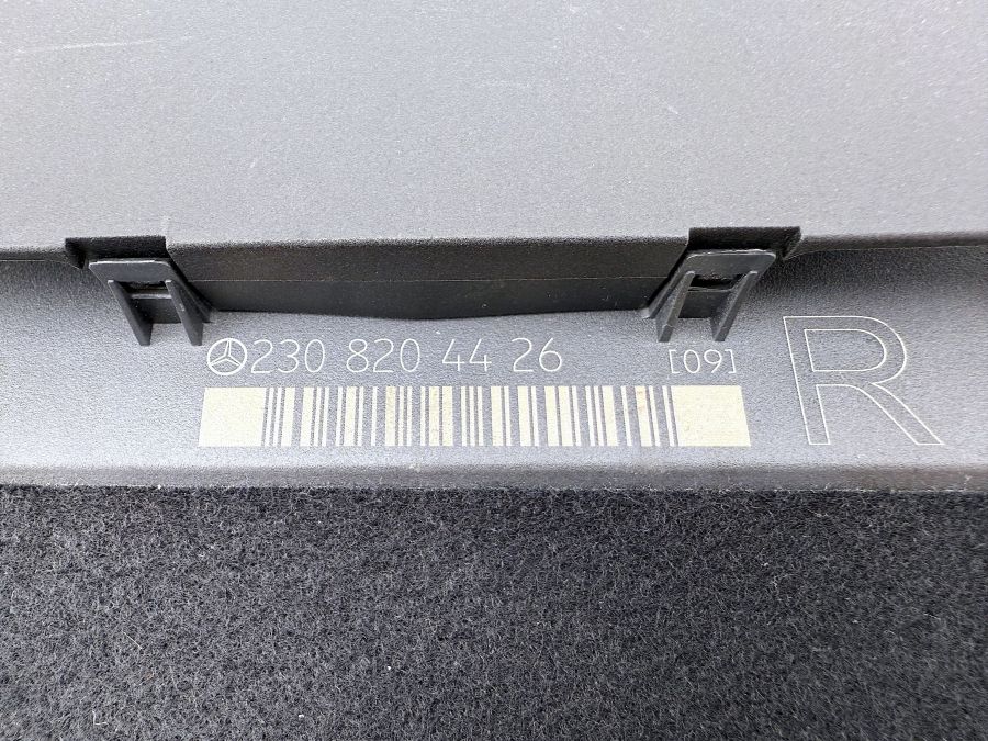 2308204426 | Mercedes SL500 | R230 Right seat adjustment control module