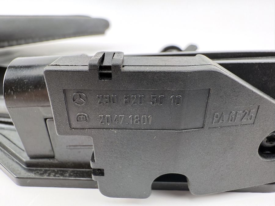 2308205010 2307500706 2308201942 | Mercedes SL500 | R230 Left side trunk flap with mechanism