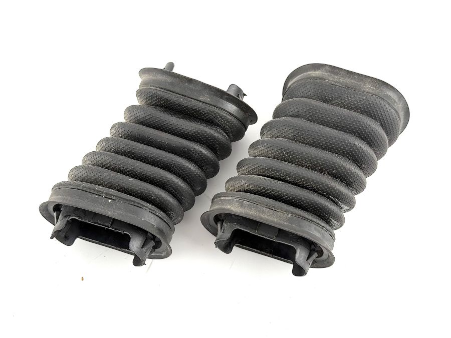 2308210197 | Mercedes SL500 | R230 Door wires protector