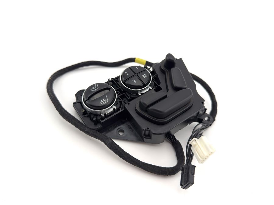 2308211051 | Mercedes SL500 | R230 Right seat control switch buttons 2308211051 | Mercedes SL500 | R230 Right seat control switch buttons