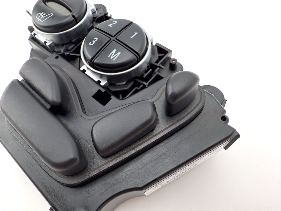 2308211051 | Mercedes SL500 | R230 Right seat control switch buttons 2308211051 | Mercedes SL500 | R230 Right seat control switch buttons