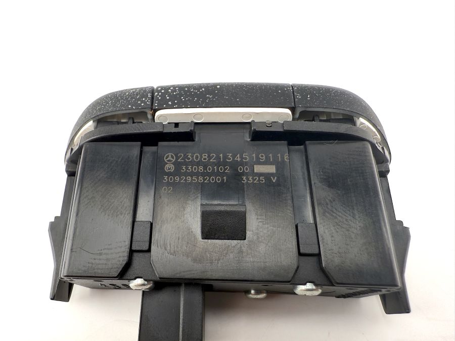 2308300054 | Mercedes SL500 | R230 Center air dash heater vent