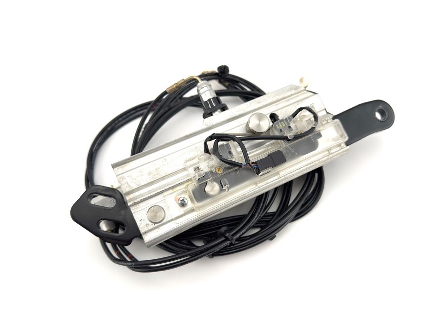 2308600235 2308001872 | Mercedes SL500 | R230 Roll bar hydraulic cylinder right side 2308600235 2308001872 | Mercedes SL500 | R230 Roll bar hydraulic cylinder right side