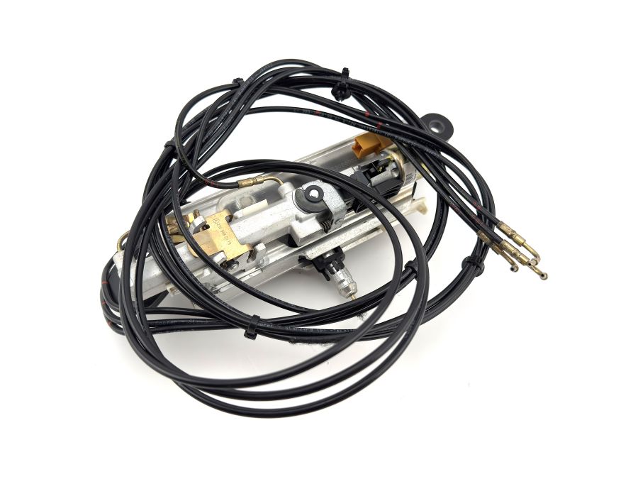 2308600235 2308001872 | Mercedes SL500 | R230 Roll bar hydraulic cylinder right side 2308600235 2308001872 | Mercedes SL500 | R230 Roll bar hydraulic cylinder right side