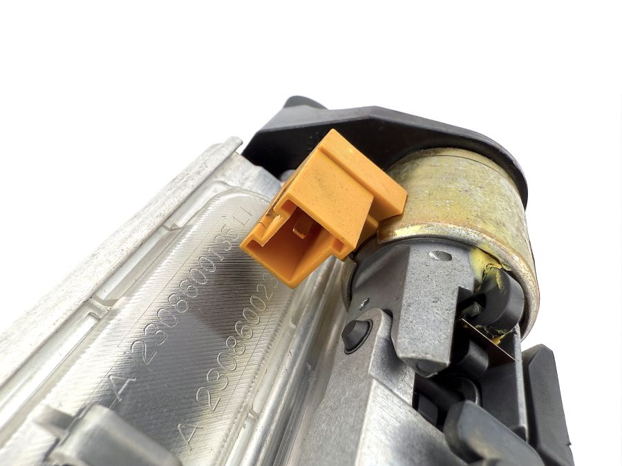 2308600235 2308001872 | Mercedes SL500 | R230 Roll bar hydraulic cylinder right side 2308600235 2308001872 | Mercedes SL500 | R230 Roll bar hydraulic cylinder right side