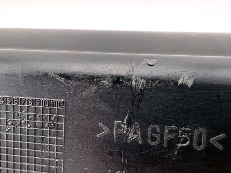 2308600560 2309180530 2309100318 | Mercedes SL500 | R230 Under seat center compartment left seat