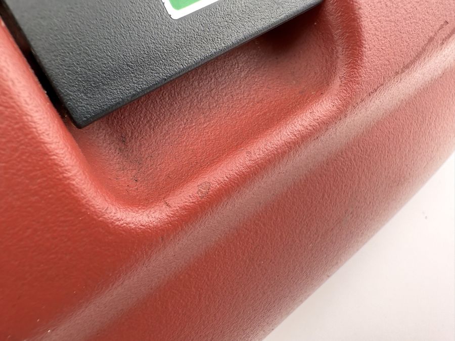 2308600560 2309180530 2309100318 | Mercedes SL500 | R230 Under seat center compartment left seat