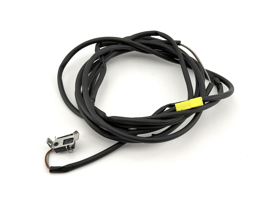 2308700410 | Mercedes SL55 | R230 Vario roof front left lock micro switch