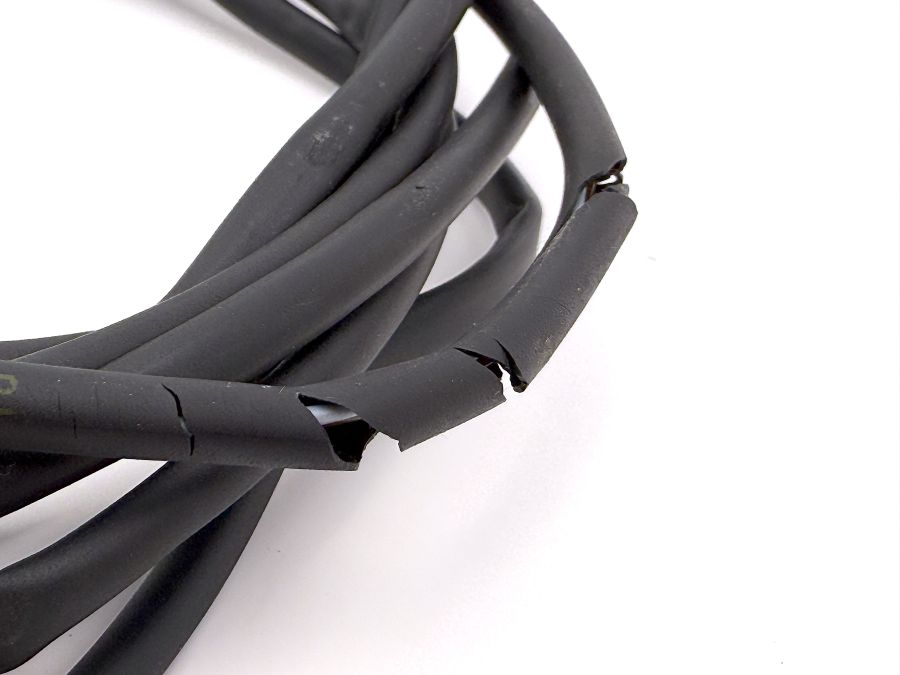 2308700410 | Mercedes SL55 | R230 Vario roof front left lock micro switch