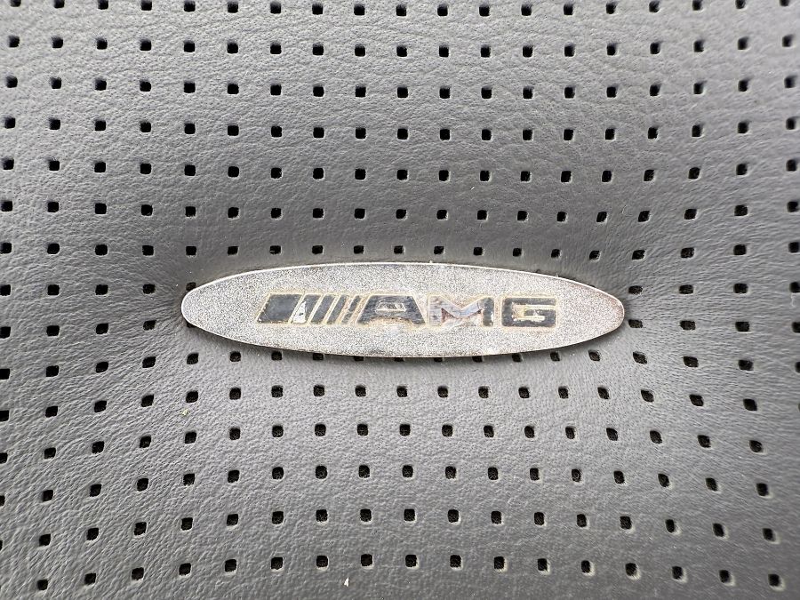 2309102947 2309101316 2309100011 | Mercedes SL55 | R230 Left seat backrest cushion 2309102947 2309101316 2309100011 | Mercedes SL55 | R230 Left seat backrest cushion