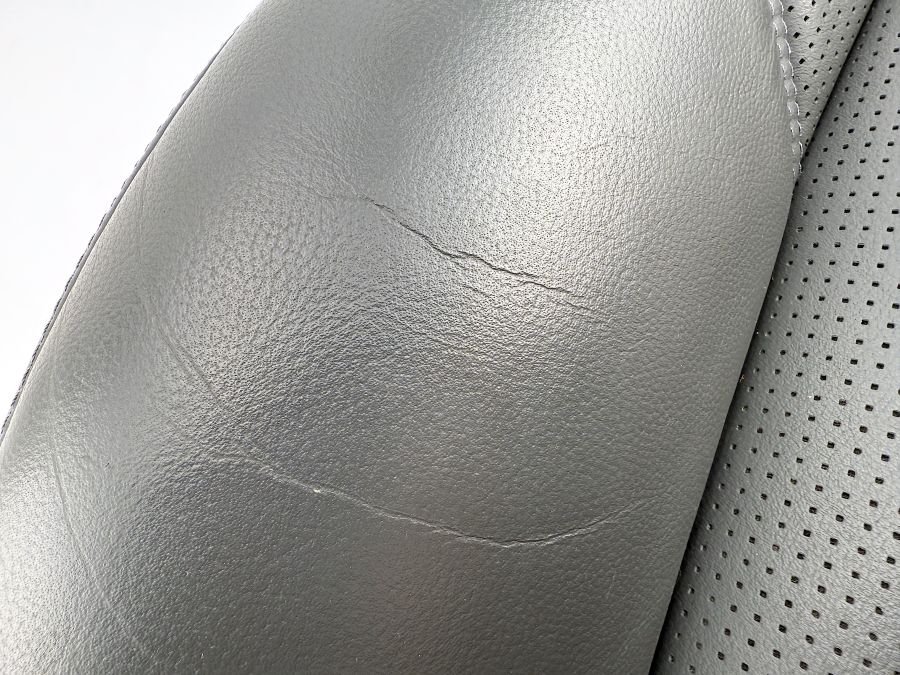 2309102947 2309101316 2309100011 | Mercedes SL55 | R230 Left seat backrest cushion 2309102947 2309101316 2309100011 | Mercedes SL55 | R230 Left seat backrest cushion