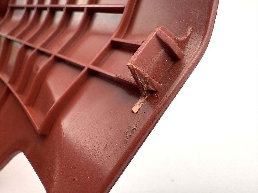 2309190173 2309100018 2309180630 | Mercedes SL500 | R230 Under seat center compartment right seat