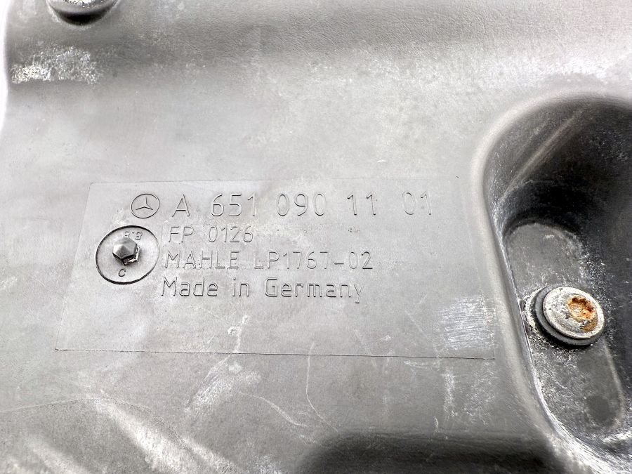 6510901101 6510900148 6510940802 | Mercedes E250 | W212 Engine air intake filter box
