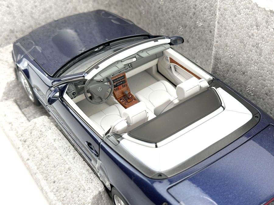 B66040657 | Mercedes SL-Class | R129 SL500 1998-2001 model car