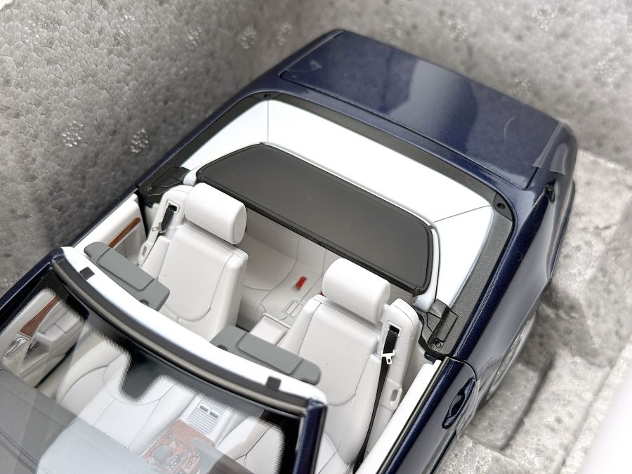 B66040657 | Mercedes SL-Class | R129 SL500 1998-2001 model car