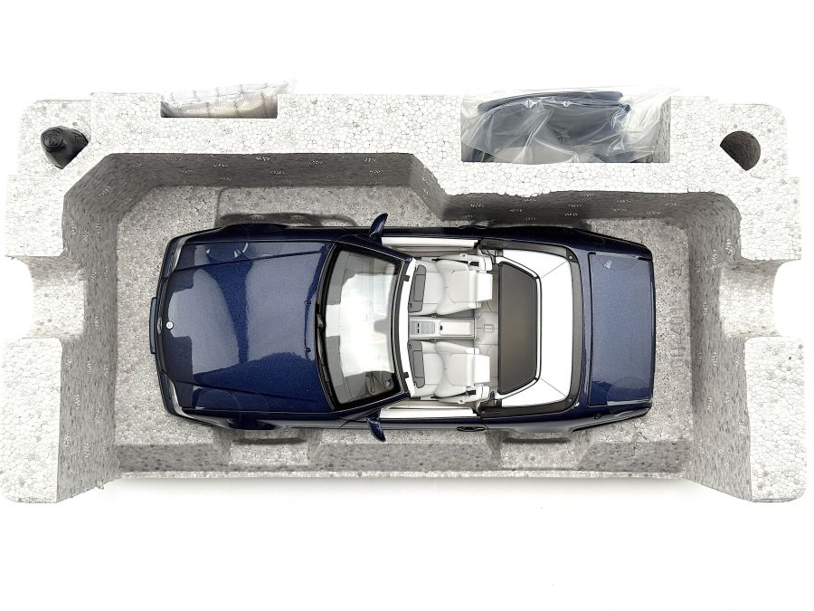 B66040657 | Mercedes SL-Class | R129 SL500 1998-2001 model car