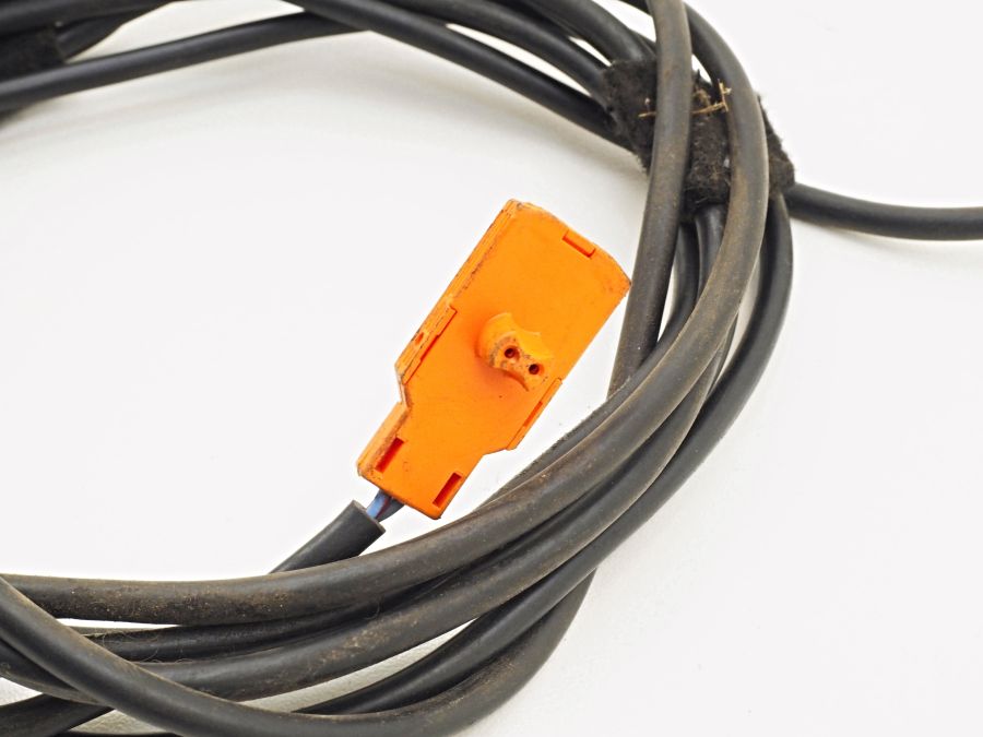 C252G12243E1 | Mercedes SL500 | R129 Air bag wiring connector